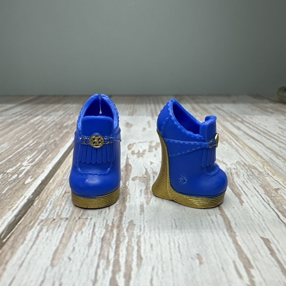 Lol Surprise OMG Doll Jukebox BB Blue with Gold Platform High Heels Boots Shoes